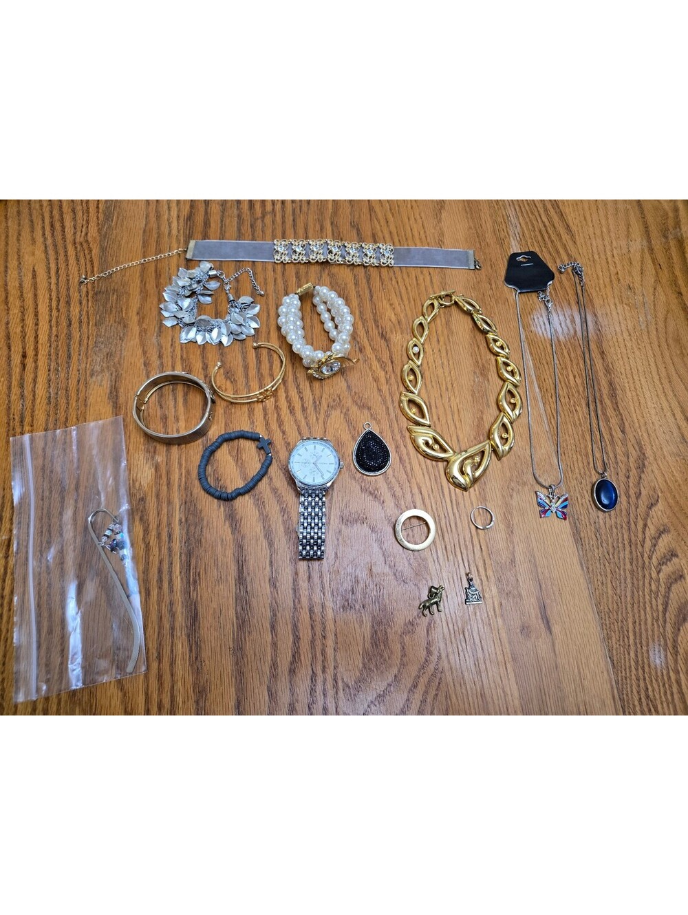 Vintage & Modern Costume Jewelry Lot 15+ Pcs Gold Silver Pearl Watch Untested